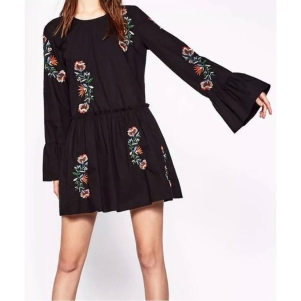 Zara trafaluc black floral‎ embroidered Dress